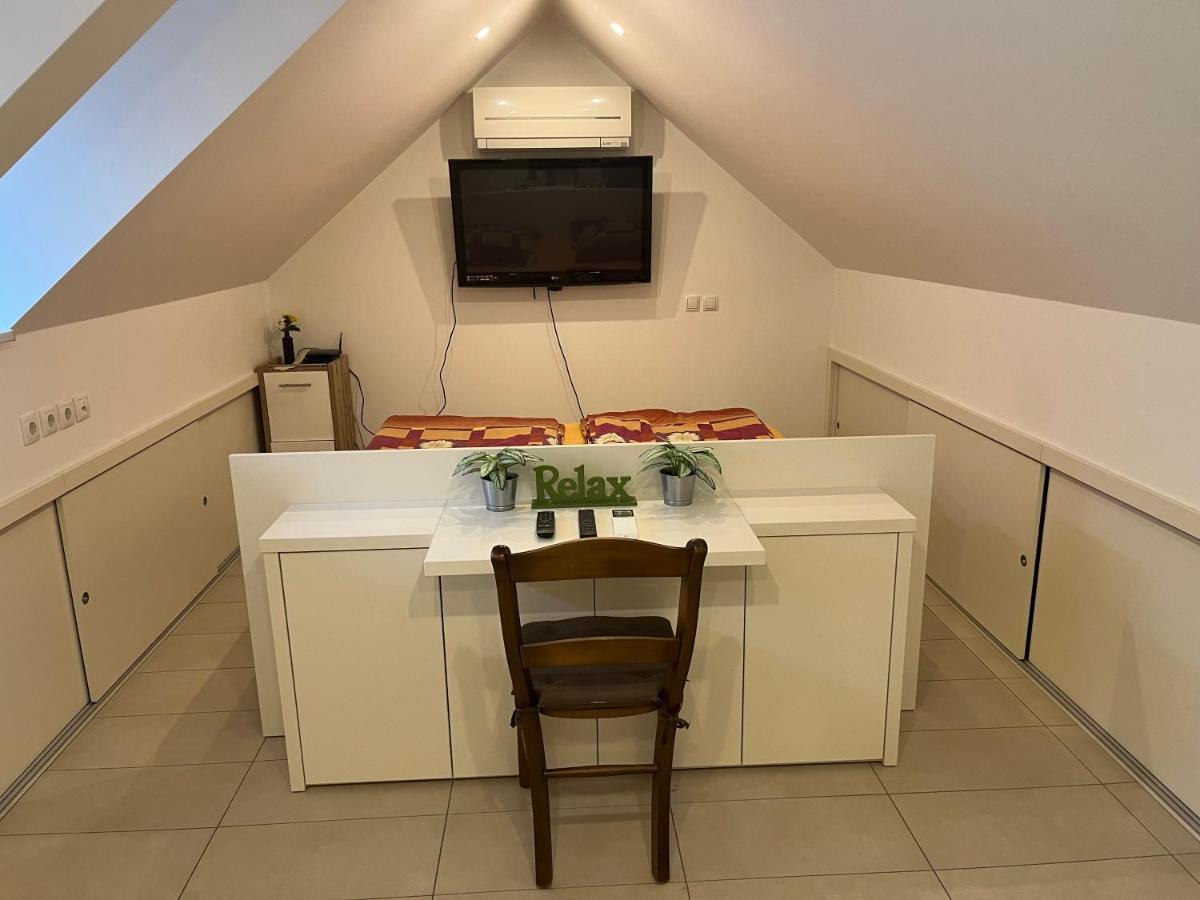 Apartma Ajda Appartement Kranj Buitenkant foto